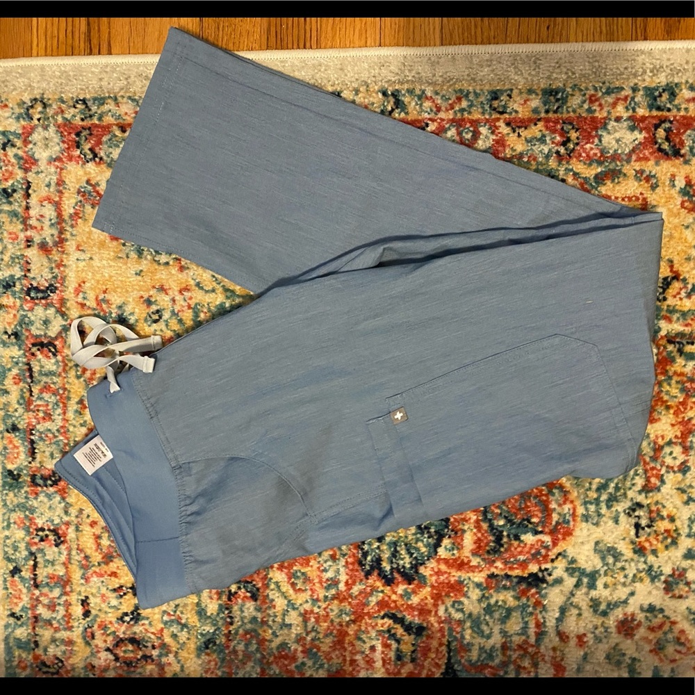 Figs heather indigo Kade Cargo scrubs *rare* TALL